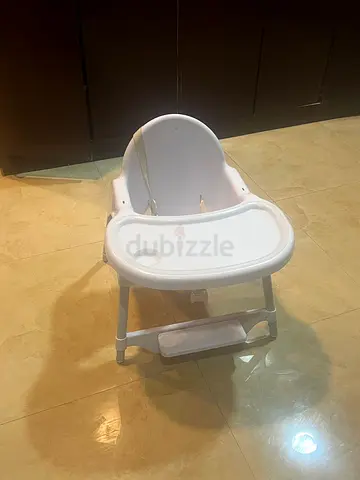 Compact White Baby High Chair / Booster Seat- detachable legs (Lightweight and Easy to Clean.)