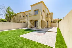 Lake View | Vacant now | Upgraded