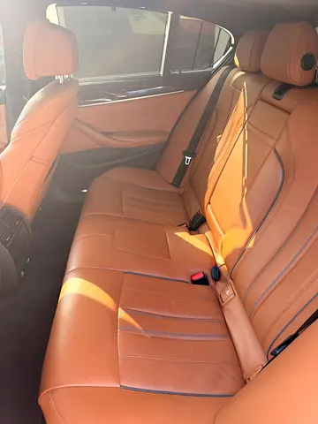2017 BMW 5-SERIES 照片 6