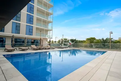 Furnished 1B | Gym, Pool, Chiller FREE | 4-12CHQ