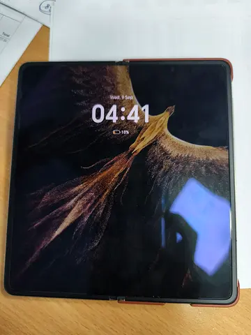 Magic fold V5 brand new condition -20 days old