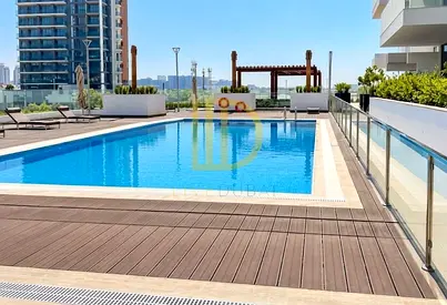 SPACIOUS 1 BR | MODERN UNIT | POOL VIEW | VACANT