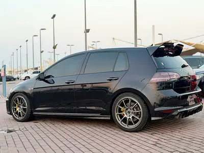 صورة 5 لـ 2017 Volkswagen GOLF R