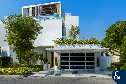Upgraded | Corner | Top Floor Master Suite