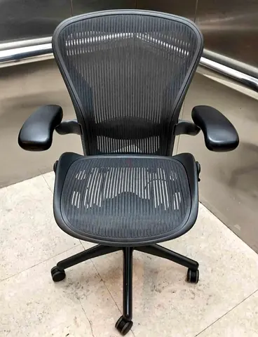 Herman Miller Aeron Classic Chair Lumbar Support Size B Fully Adjustable Black