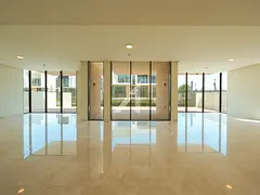 Exquisite Spacious Villa in Address Hillcrest