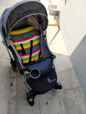 Lightweight baby stroller with cup holder - used, good condition