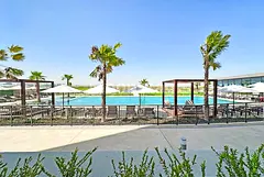 Ready to move in | High Floor | Partial Golf View