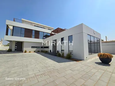 LUXURIOIS VILLA - FAMILY FRIENDLY COMMUNITY