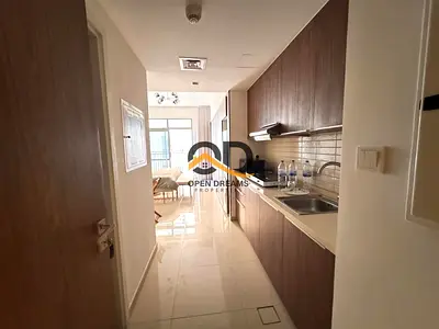 LUXURY STUDIO FULLY FURNISHED RENT ONLY 40K GYM POOL AND PARKING PARIM LOCATION UPTOWN AREA AL ZAHIA