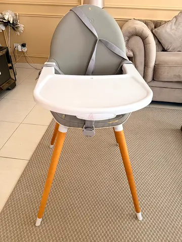 High Chair with Tray - Average Condition