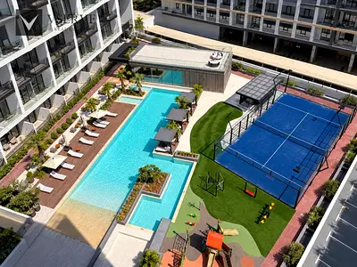 Private pool | Modern Interiors | 2 Parking