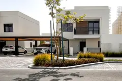 √ VACANT| Premium Location | Big Plot √