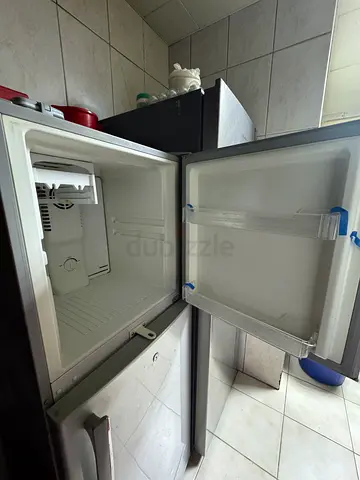 For Sale Refrigerator 325 dhs