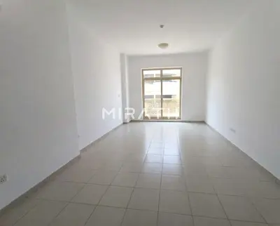 CHILLER FREE WITH BALCONY 1BEDROOM FAMILY BUILDING