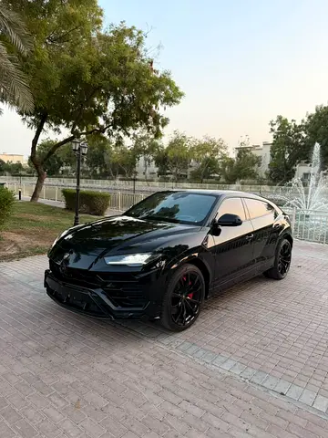 2021 Lambo Urus, Agency Warranty & Service package Gcc Specs