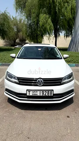 Volkswagen Jetta 2016 SE 2.5L (Mid-Option) | GCC | Sunroof + Rear Camera | Well Maintained