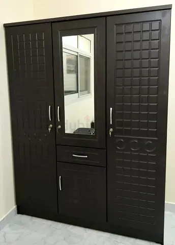 3-Door Wardrobe – Spacious Storage | Moving Out Sale | Al Rashidiya Dubaia
