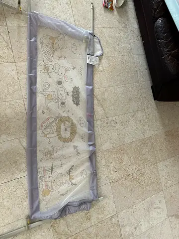 2 Adjustable Baby Bed Rail Guard with Cartoon Print