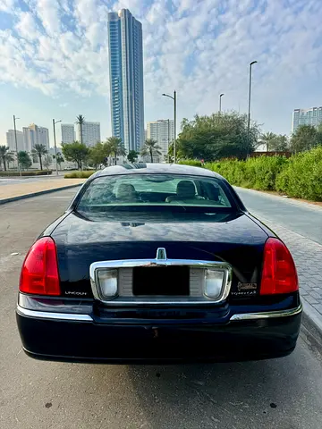 صورة 4 لـ 2008 Lincoln TOWN CAR