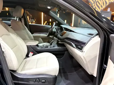 2023 Cadillac XT4 照片 10