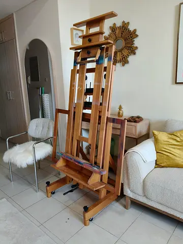 Wooden easel