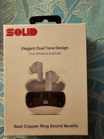 Solid True Wireless Earbuds with Charging Case (like new)