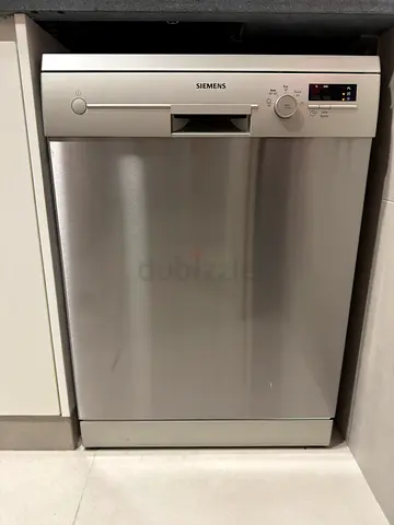 Siemens iQ300 Dishwasher - barely used