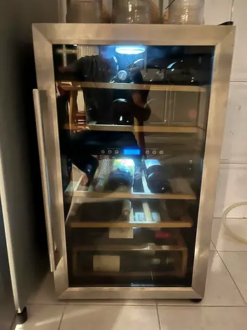 Hoover 36 Bootle wine 🍷 fridge