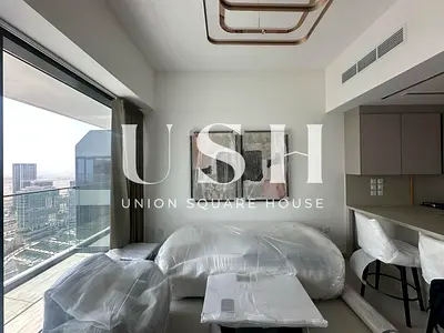 Available from 24th Sept | High Floor | Canal View