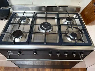 Smeg black top gas / electric oven cooker 90x60cm