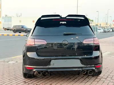 صورة 6 لـ 2017 Volkswagen GOLF R