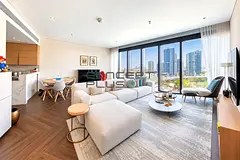 Corner Unit I Fully Furnished I Prime Location