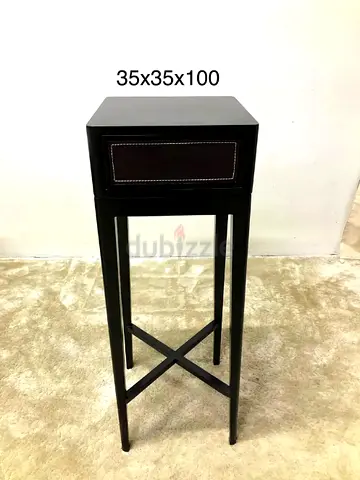 Black tall side table (35x35x100 cm)