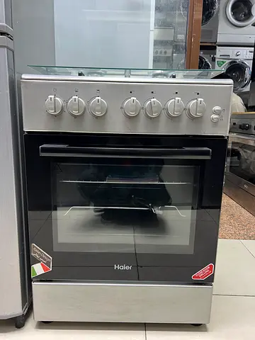 For sale Used 4 Burner Gas Cooking Range size (184/60)