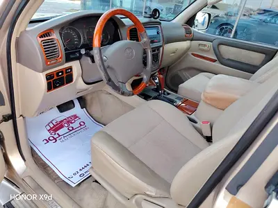 صورة 12 لـ 2005 Toyota LAND CRUISER