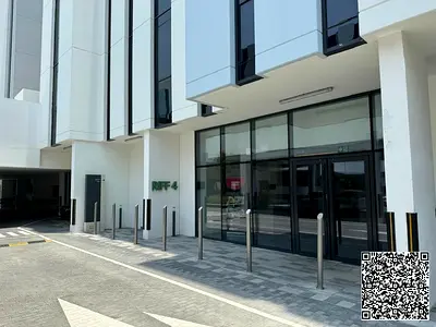 موقع مميز مع خدمات جذابه باركن جيم رجالى و حريمى ومسبح للاطفال و منطقة العاب للاطفال