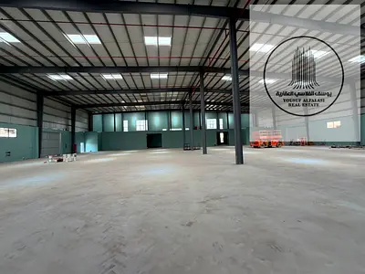 مستودع جديد أول ساكن 30 ألف قدم وكهرباء 325 كيلو بأم الثعوب