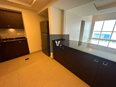 High Floor | Popular Bldg | Close to Metro