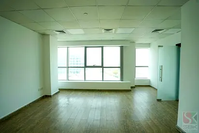 SPACIOUS OFFICE | PRIME LOCATION | READY TO MOVE | DIP 1