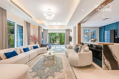 Renovated 3E Villa | Single Row | Prime Location