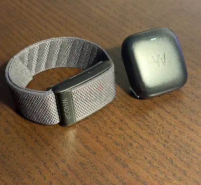 WHOOP Strap 4.0 with Charging Case — Lightly Used