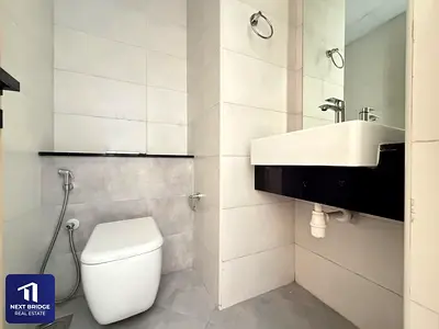 SPECIOUS | UNFURNISHED | PRIME LOCATION