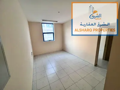 في الحميديه 1  شارع الجامعه  موقع مميز وخادمي  تكييف مركزي  2 حمام  سهل المخرج للشارقه ودبي