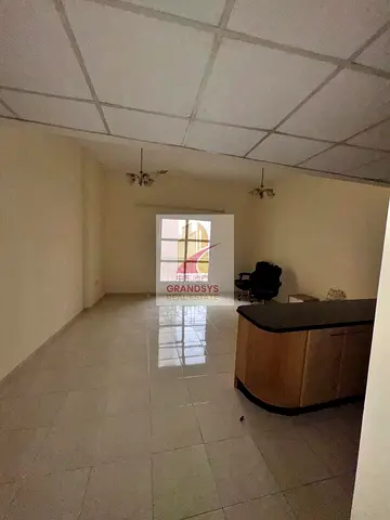 Spacious 2BR || Vacant || CBD 06
