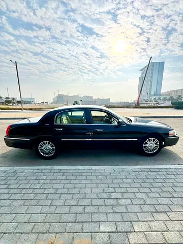 صورة 10 لـ 2008 Lincoln TOWN CAR