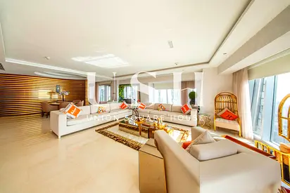 Iconic Marina View | Luxury Layout