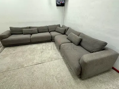 Like new condition chattles&more corner sofa