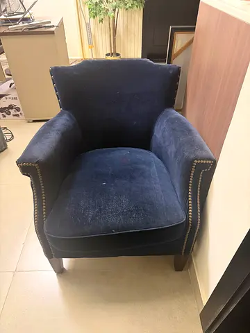 Single seater sofa