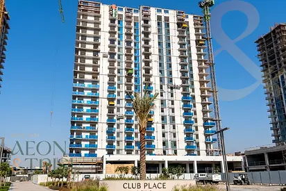 Large 1BR | Spacious Balcony | Prime Location